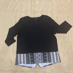 J Jill Wearever Collection Black Top With Print Hem Sz M